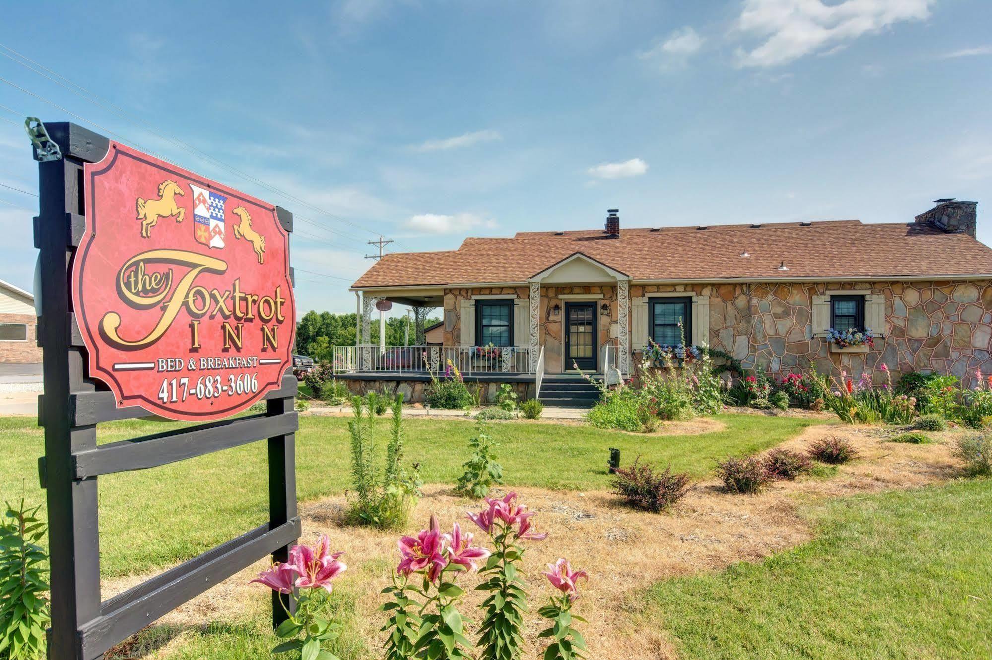 The Foxtrot Inn Ava Exterior foto